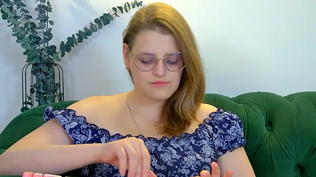 AlexaAvery Chat XXX live