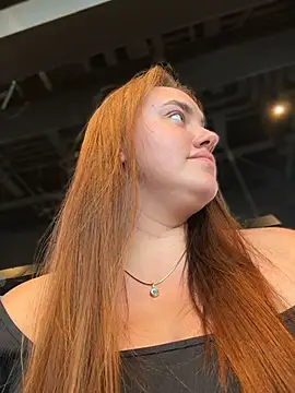 Chat +18 de KiraSunshine ao vivo