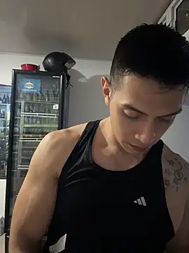 Chat XXX en directo de OliverWest04