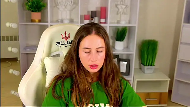 Chat XXX en directo de NadinnL