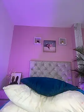 Онлайн чат XXX caro_lovings