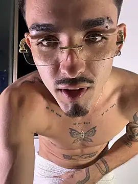 NikoStone_ XXX чат на живо