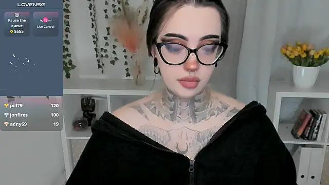 Chat XXX ao vivo de Dixi_Pixi_