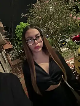 عرض كام lindaandtony