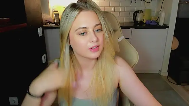Chat XXX en directo de blonde_kellyy