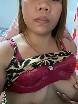 -CLARAMommy- Chat XXX in diretta