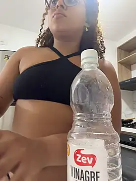 AlesiaCooper élő XXX-chatje