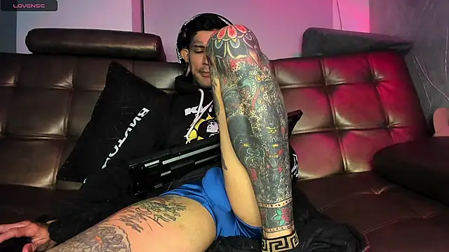 XXX chat uživo modela jhonny__ackerman