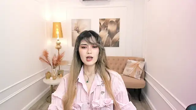 AnneTLi élő XXX-chatje