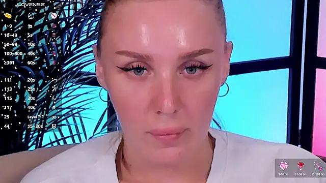 LianaFord Chat XXX live