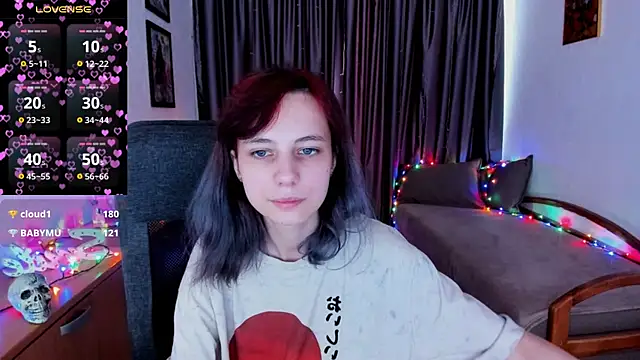 MiniLysii Live XXX-chat