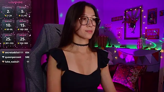 Chat +18 de LanaBaker ao vivo