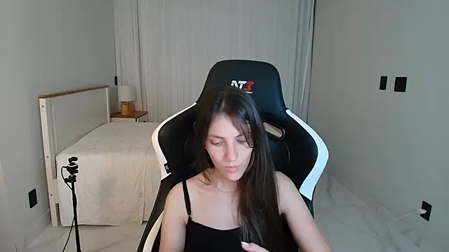 upssnowy Adlı Modelin Canlı XXX Sohbeti