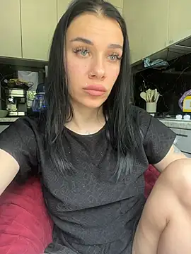 Queen_of_pain Adlı Modelin Canlı XXX Sohbeti