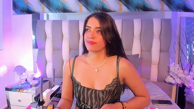 IsaDiiaz Adlı Modelin Canlı XXX Sohbeti