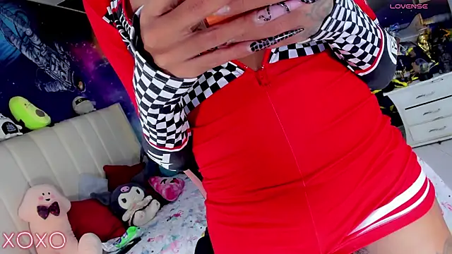 Chat +18 de Nella_Dolls ao vivo