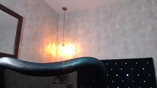 IsabelaLatinan Live XXX chat