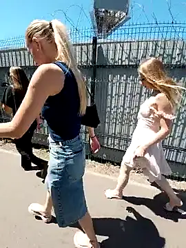 caressyourself Chat XXX live
