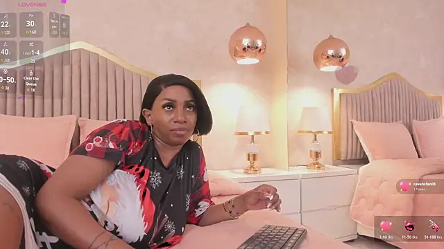 Chat +18 de Pinkceeleste ao vivo