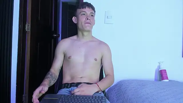 XXX chat uživo modela Robinlion91