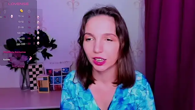 Chat XXX ao vivo de KindHazelHere_