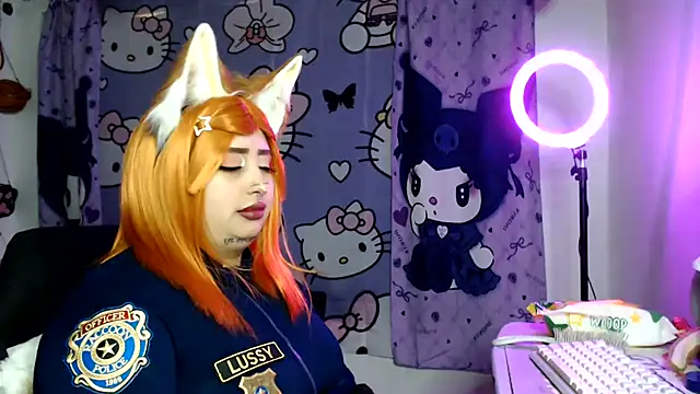 Chat +18 de lussyevans24 ao vivo