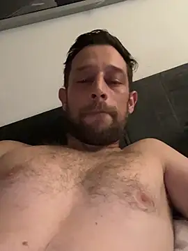Fitboy1992 live XXX chat