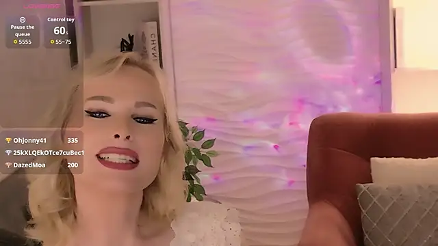 Chat XXX en directo de Sandra_Kind