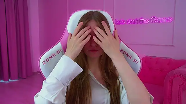 SofiaSarvains' Live XXX Chat