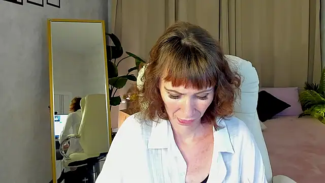 gracekellyyy XXX чат на живо
