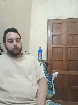 Chat +18 de matvaz21cm ao vivo