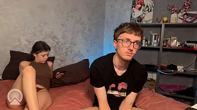 t_files_x's Live XXX Chat
