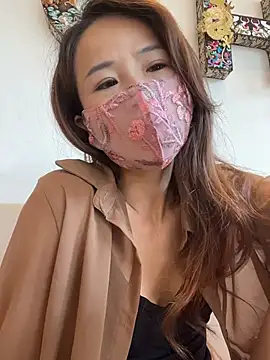 Chat +18 de kiss_loo ao vivo