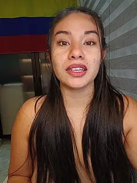 tara20_'s Live XXX Chat