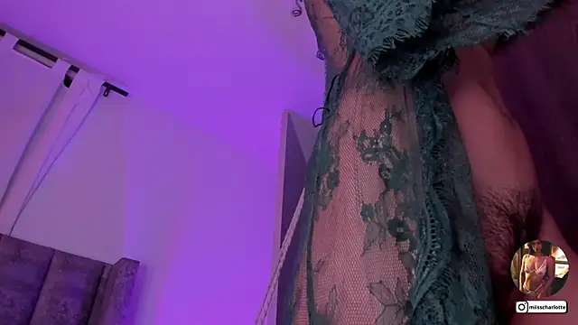 Czat XXX na żywo – miss__charlotte7