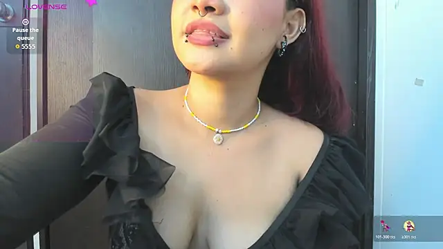 aurora_johnson_: онлайн-секс-чат