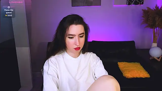 Lily_xBabe Chat XXX in diretta