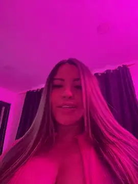 Chat XXX en directo de sexyyykloee