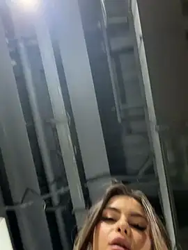 KaylaBray live XXX chat