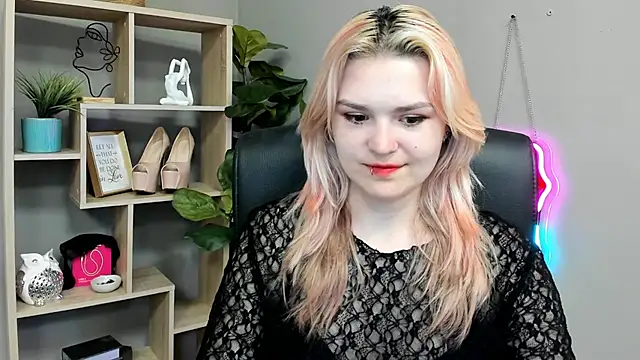 SweetLilyxo's Live XXX Chat