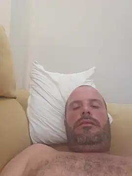 Živý XXX chat SuperDotadoX29