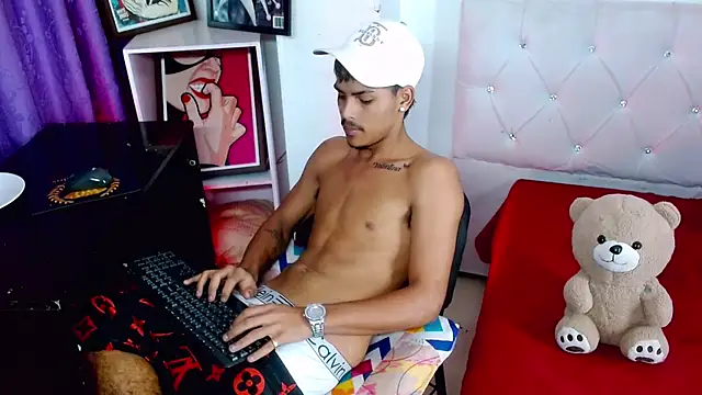 دردشة Angel_foxc13 الجنسية المباشرة