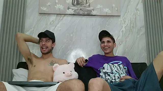 SUCKING_LOVER1's Live XXX Chat