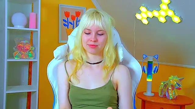 HannahHollis Adlı Modelin Canlı XXX Sohbeti