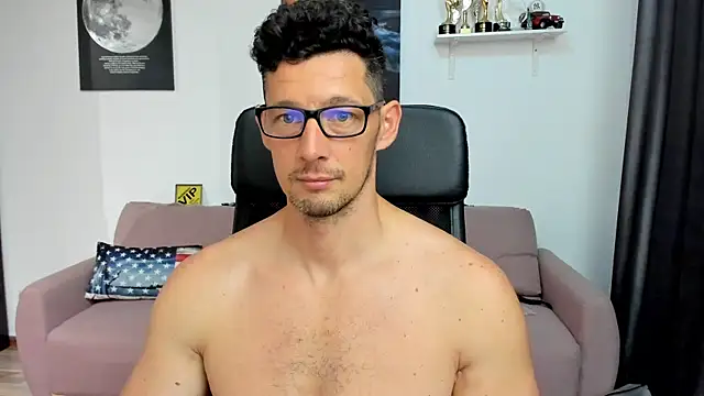 BrutusK08n Live XXX chat