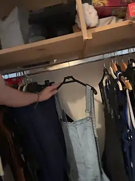 MikevのライブXXXチャット
