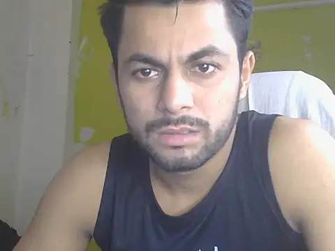 Stubborndesiboy Live XXX-Chat