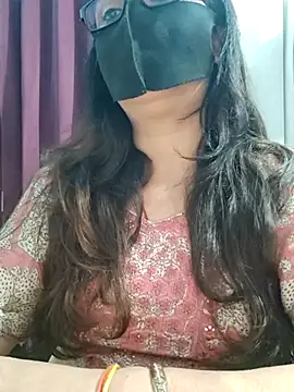 Aishwaryaa_69's Live XXX Chat
