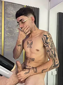Chat XXX ao vivo de NikoStone_