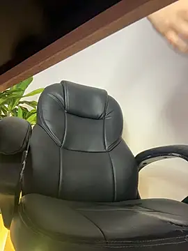 Chat +18 de Doll_Ivy ao vivo
